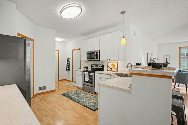 292 Tamarack Trail 808, Farmington, MN 55024