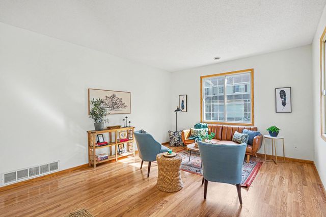 292 Tamarack Trail 808, Farmington, MN 55024