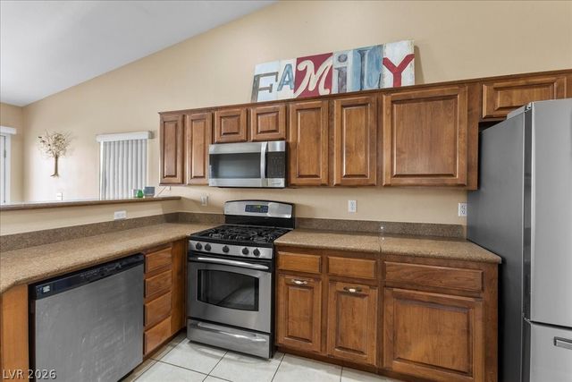 2120 Meadow Green Avenue, North Las Vegas, NV 89031