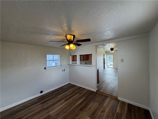 2106 Harvard St, Corpus Christi, TX 78416