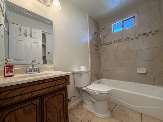 2106 Harvard St, Corpus Christi, TX 78416