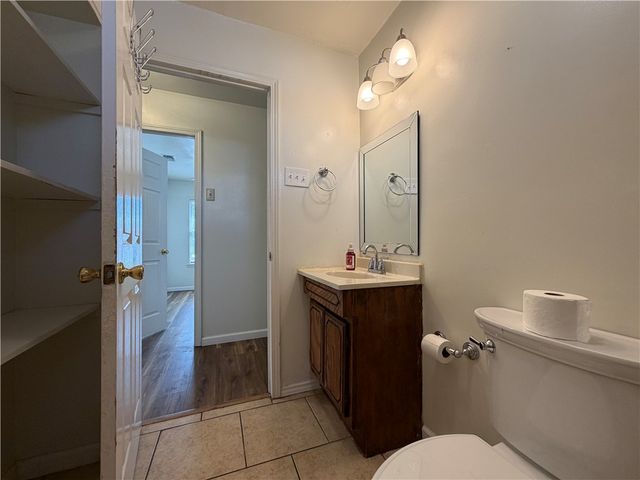 2106 Harvard St, Corpus Christi, TX 78416