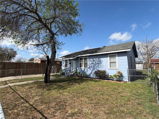 2106 Harvard St, Corpus Christi, TX 78416