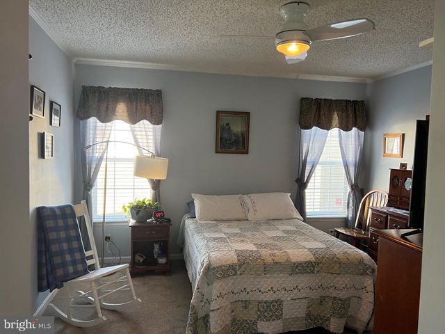 42 QUEEN ELEANOR DR, Elkton, MD 21921