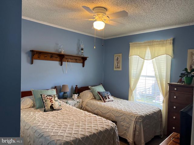 42 QUEEN ELEANOR DR, Elkton, MD 21921