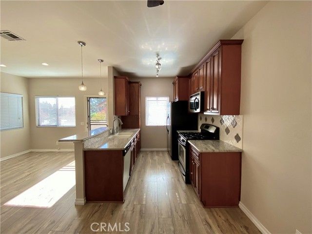 86 Maegan Place 12, Thousand Oaks, CA 91362