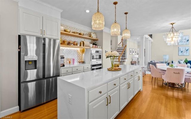 1010 Keswick Lane, Clemmons, NC 27012