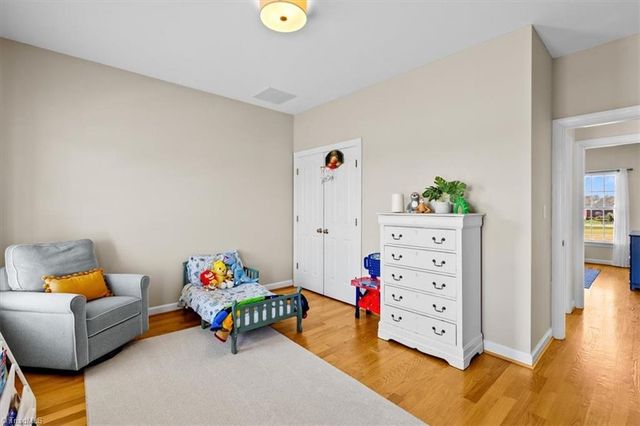 1010 Keswick Lane, Clemmons, NC 27012