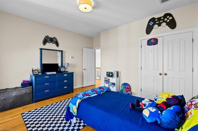 1010 Keswick Lane, Clemmons, NC 27012