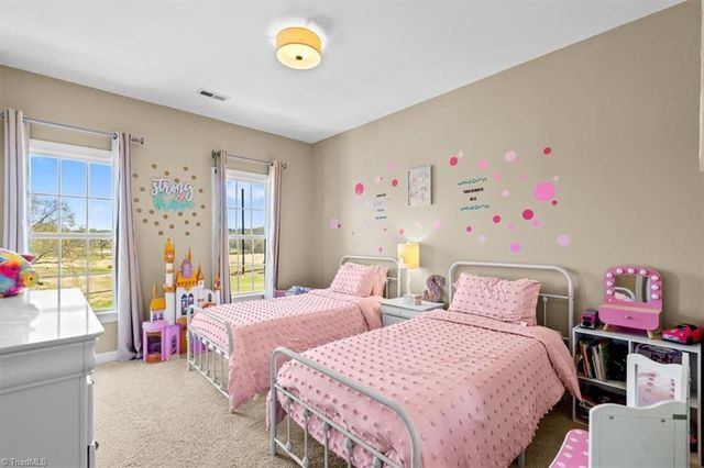 1010 Keswick Lane, Clemmons, NC 27012