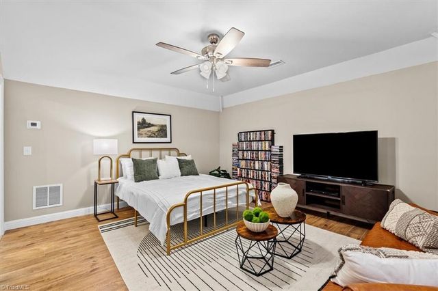 1010 Keswick Lane, Clemmons, NC 27012