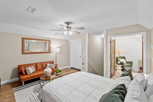 1010 Keswick Lane, Clemmons, NC 27012