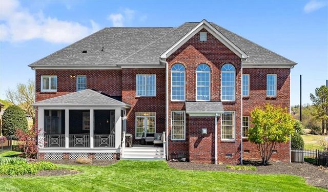 1010 Keswick Lane, Clemmons, NC 27012