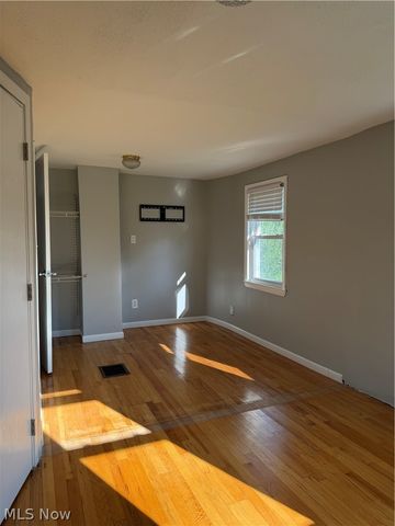 717 Mckinley Avenue, Bedford, OH 44146