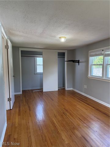 717 Mckinley Avenue, Bedford, OH 44146