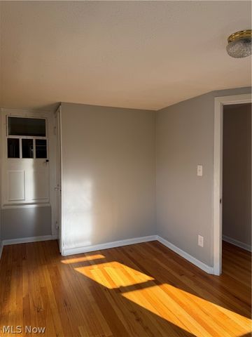 717 Mckinley Avenue, Bedford, OH 44146