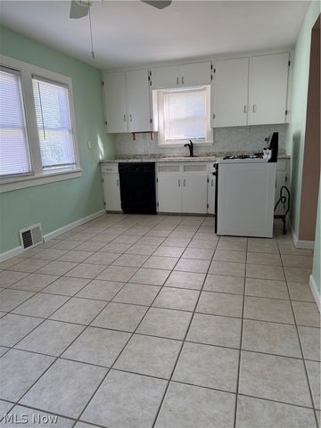 717 Mckinley Avenue, Bedford, OH 44146