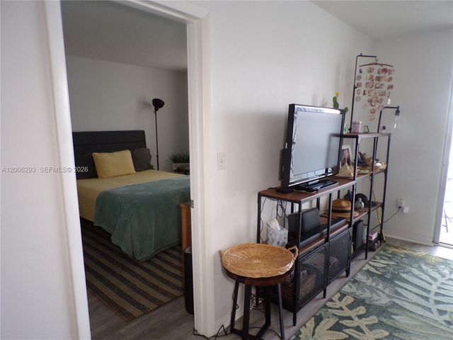 3000 Marcos Drive P609, Aventura, FL 33160