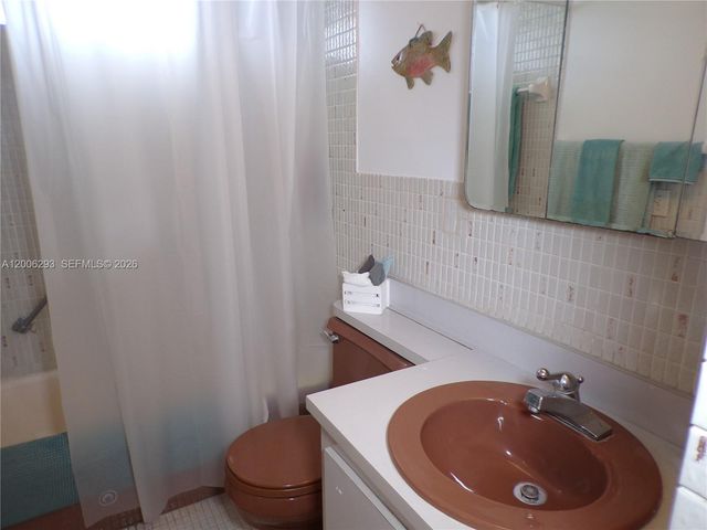 3000 Marcos Drive P609, Aventura, FL 33160