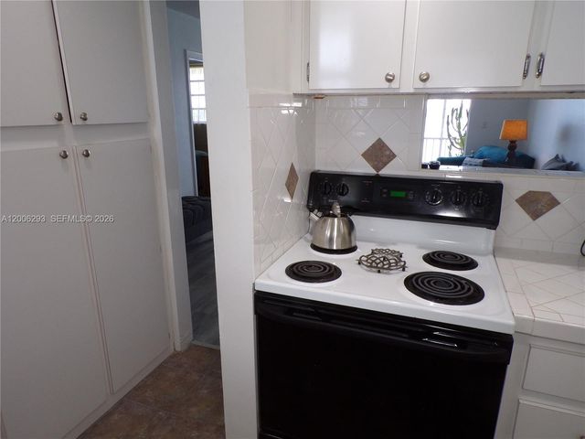 3000 Marcos Drive P609, Aventura, FL 33160
