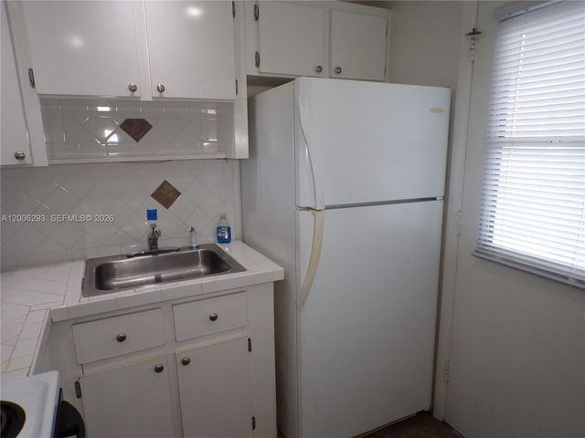 3000 Marcos Drive P609, Aventura, FL 33160