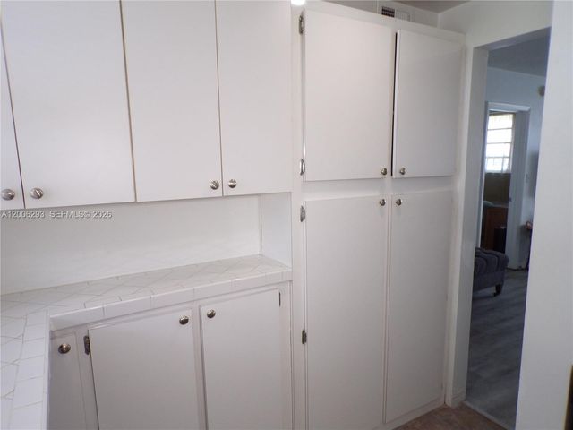 3000 Marcos Drive P609, Aventura, FL 33160