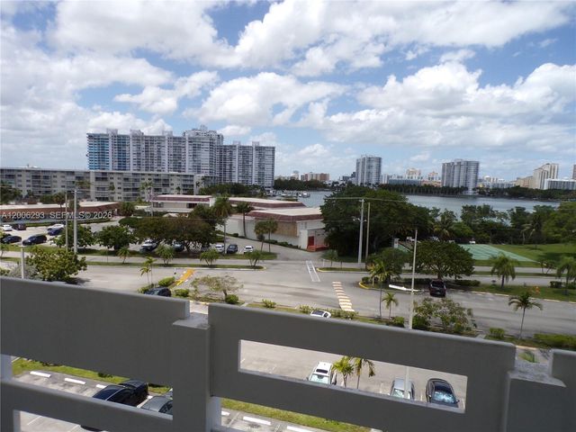 3000 Marcos Drive P609, Aventura, FL 33160