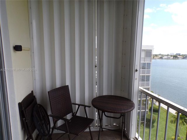 3000 Marcos Drive P609, Aventura, FL 33160