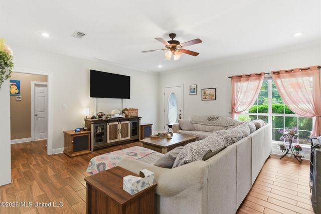 15 Katherine Avenue, Sumrall, MS 39482
