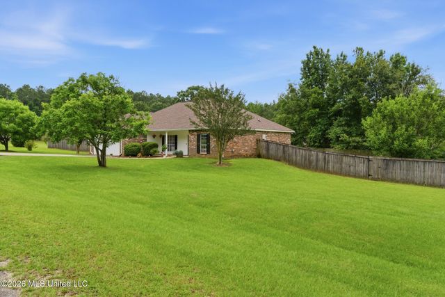 15 Katherine Avenue, Sumrall, MS 39482