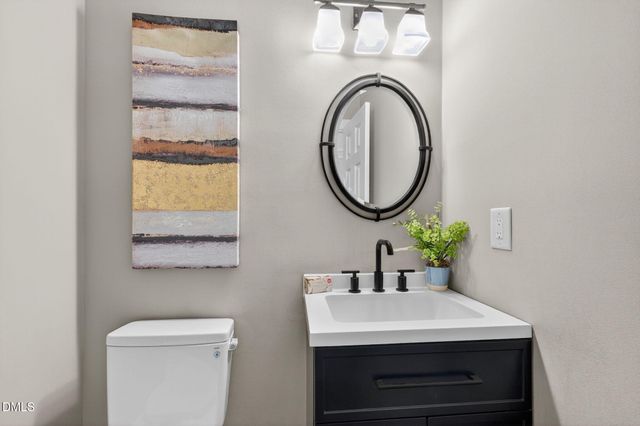 102 Travilah Oaks Lane, Cary, NC 27518