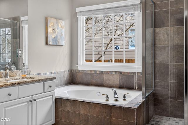 102 Travilah Oaks Lane, Cary, NC 27518