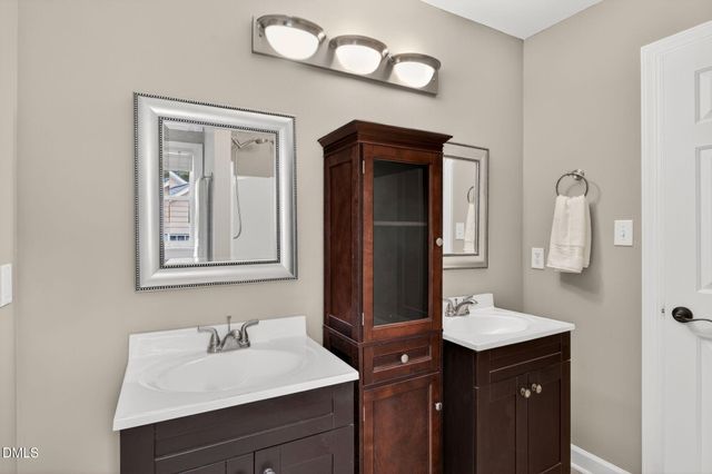 102 Travilah Oaks Lane, Cary, NC 27518