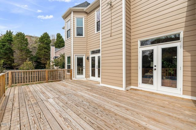 102 Travilah Oaks Lane, Cary, NC 27518