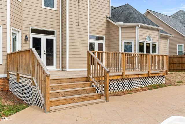 102 Travilah Oaks Lane, Cary, NC 27518