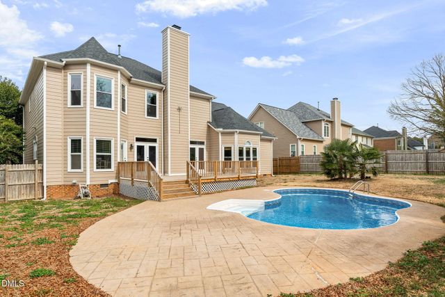 102 Travilah Oaks Lane, Cary, NC 27518