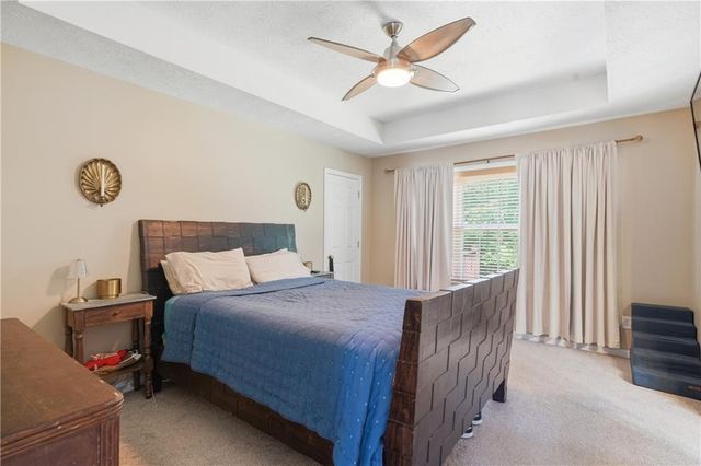 137 Orchard Way SE, Calhoun, GA 30701