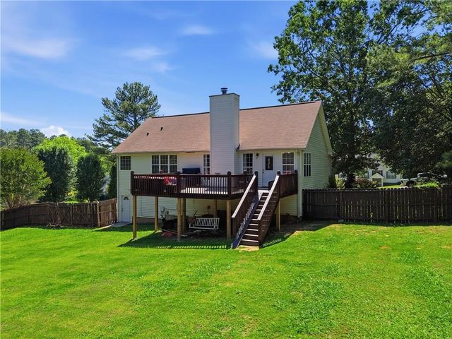 137 Orchard Way SE, Calhoun, GA 30701