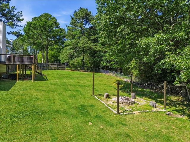 137 Orchard Way SE, Calhoun, GA 30701