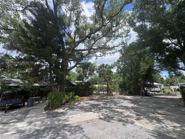 3520 19TH STREET E, Bradenton, FL 34208