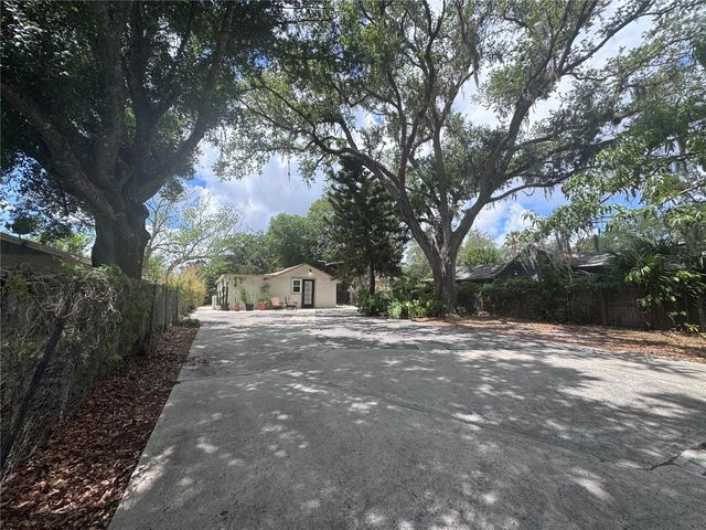 3520 19TH STREET E, Bradenton, FL 34208