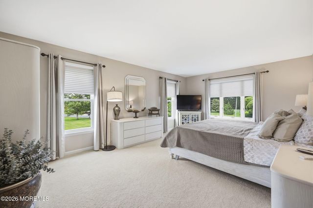 35 Rustic Way, Freehold, NJ 07728