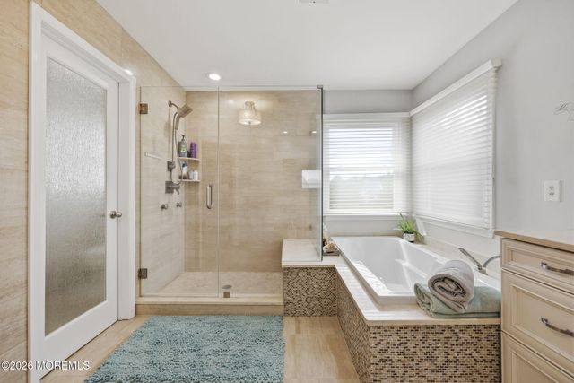 35 Rustic Way, Freehold, NJ 07728