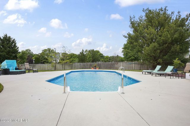 35 Rustic Way, Freehold, NJ 07728