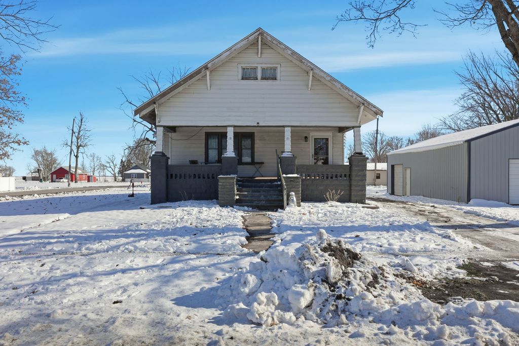 502 SW Main Street, Melcher Dallas, IA 50062