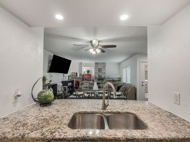 4655 Country Creek Drive 1135, Dallas, TX 75236