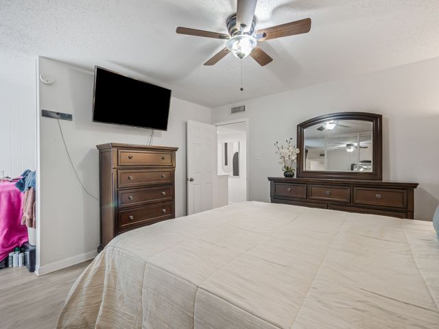 4655 Country Creek Drive 1135, Dallas, TX 75236