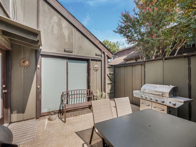 4655 Country Creek Drive 1135, Dallas, TX 75236