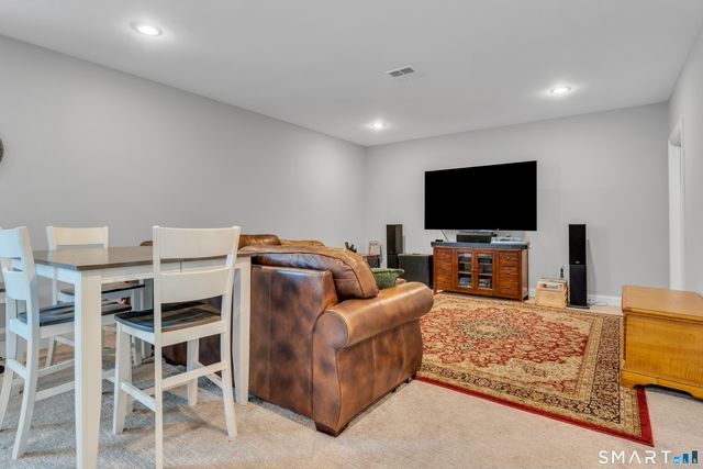 41 Soderman Way 41, Cheshire, CT 06410