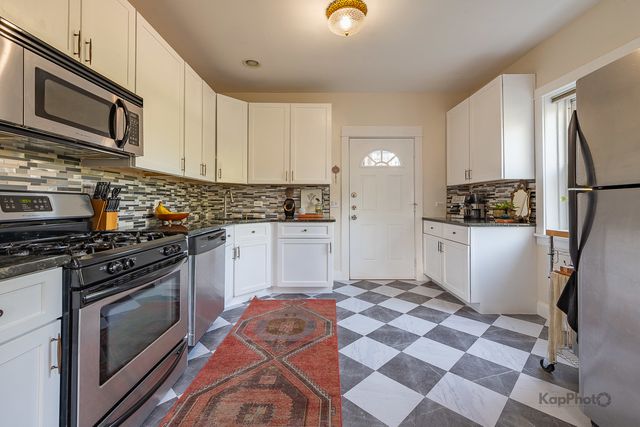 4410 N Long Avenue 1, Chicago, IL 60630